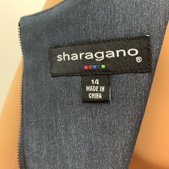 Sharagano Size 14 Scoop Neck Slimming Front Silver Studs Hardware Back Zipper - Picture 7 of 10